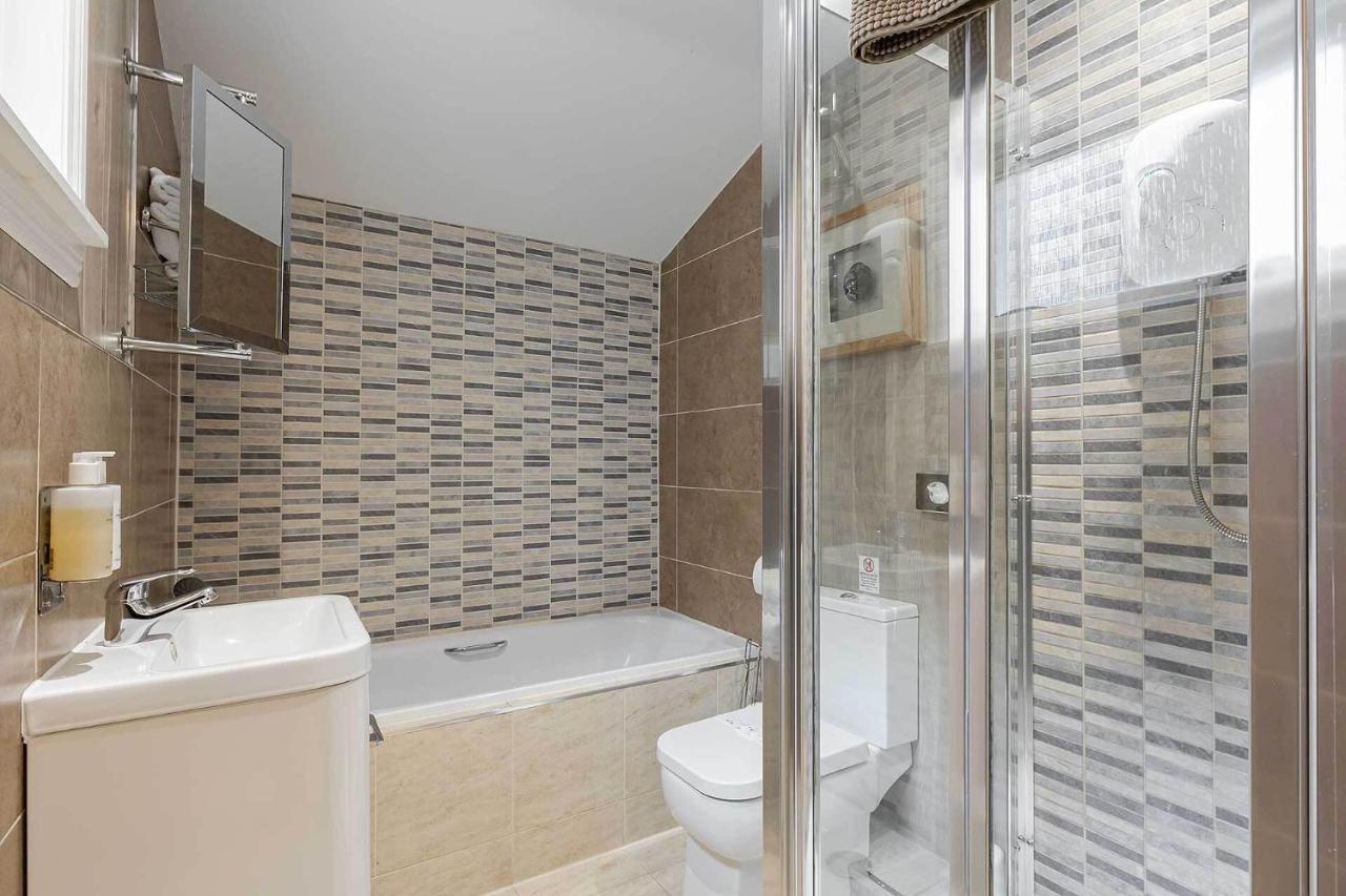 Carmel Apartments Falkirk Habitación foto